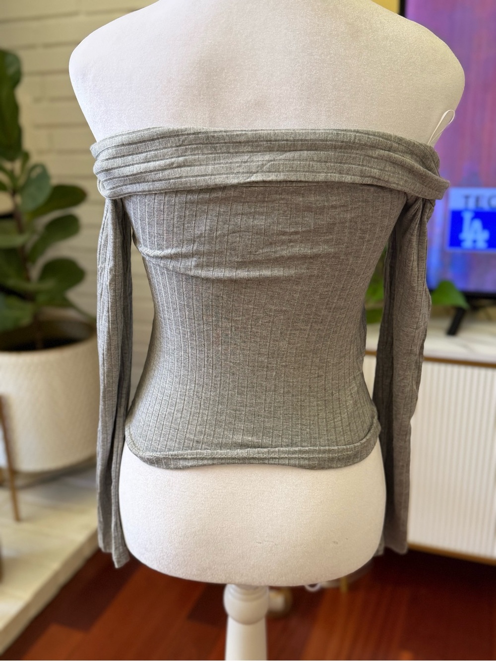 BCBGeneration Gray Ribbed Off-Shoulder Top - Picture 2 of 10